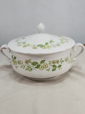 Vintage Petite Flora Ironstone 4009 Covered Tureen Casserole Japan Floral